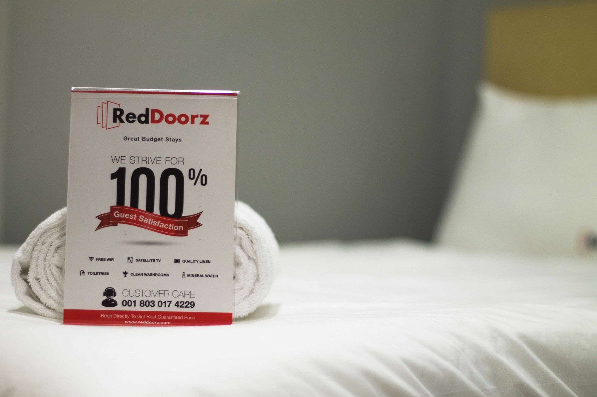 Hotel Reddoorz @ Kwitang Jakarta Exterior foto